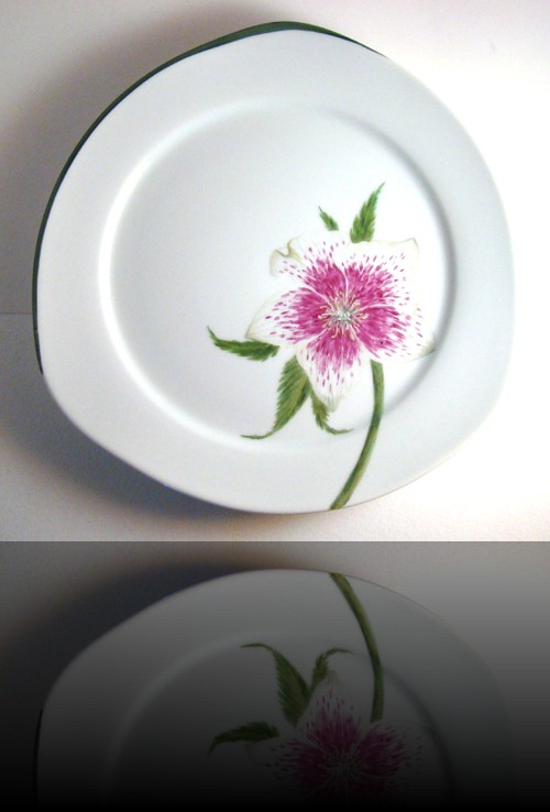 assiette triangle fleur rose