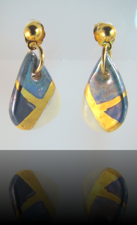 boucles d'oreilles goutte bleu or