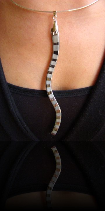 pendentif serpent platine