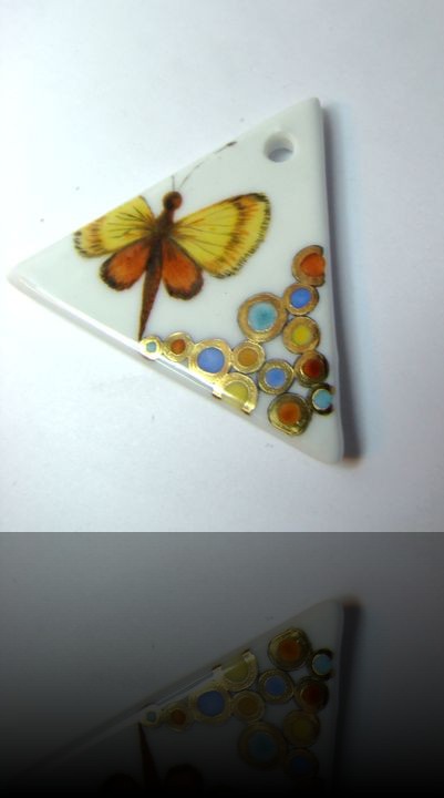 pendentif triangle papillon or
