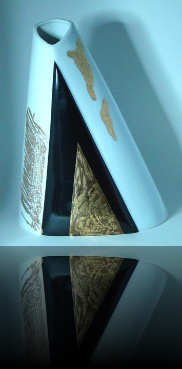 vase triangle or noir