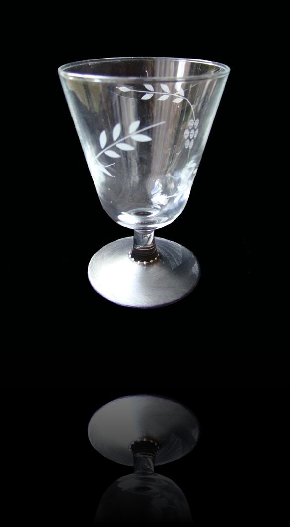 verre à pied feuillage